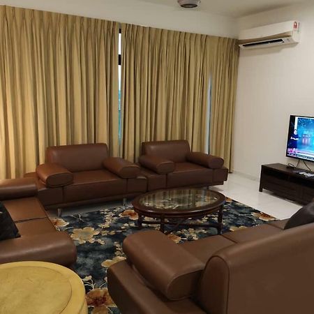 Skyloft Muslim Suite 新山 外观 照片
