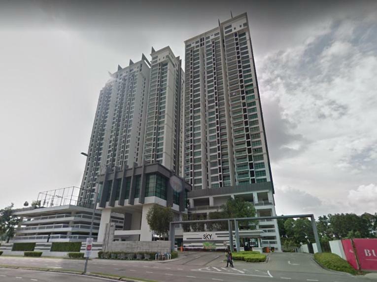 Skyloft Muslim Suite 新山 外观 照片
