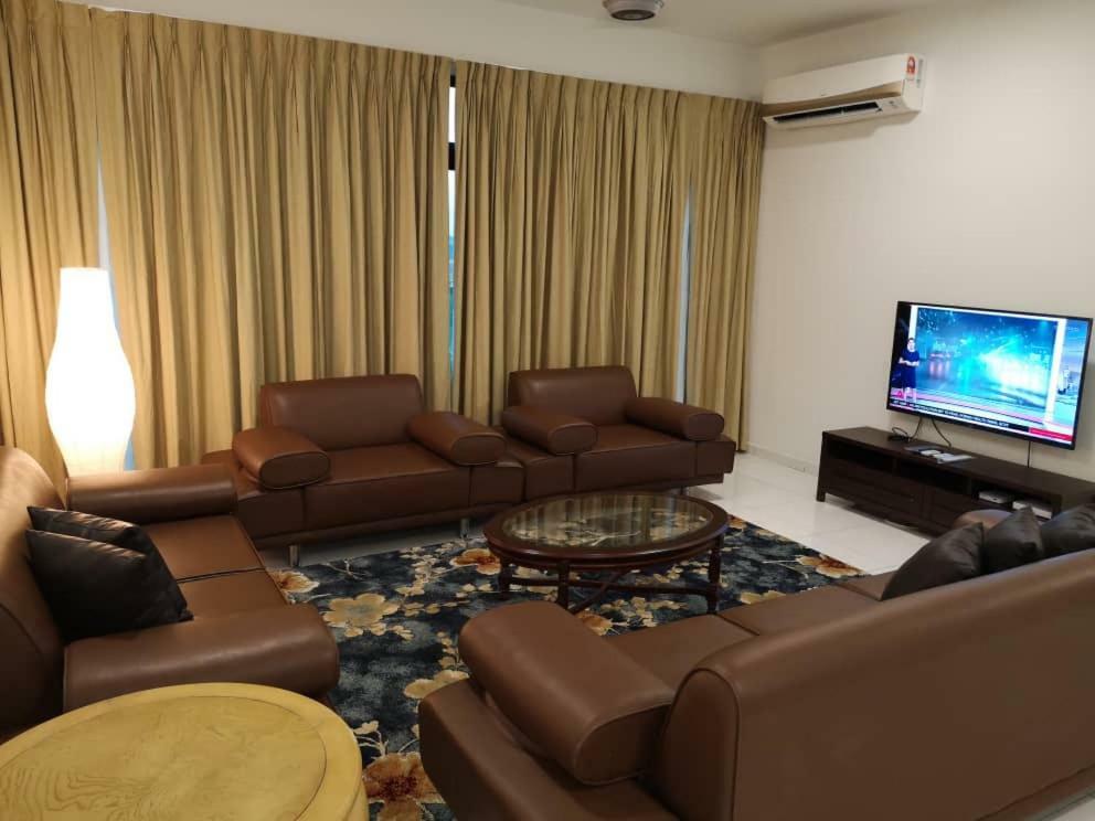Skyloft Muslim Suite 新山 外观 照片