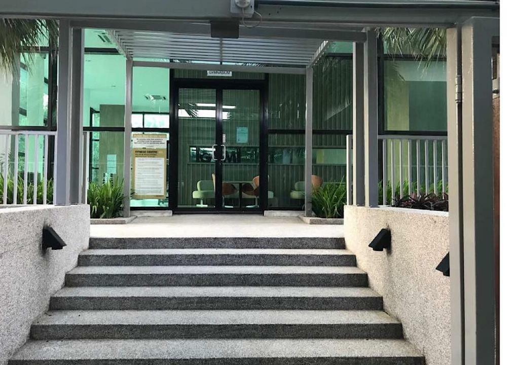 Skyloft Muslim Suite 新山 外观 照片