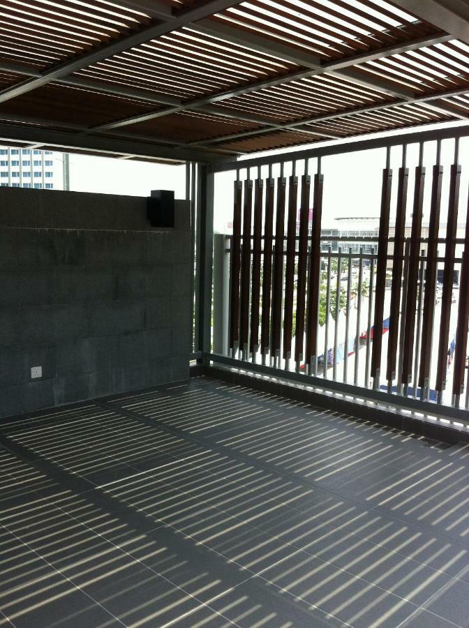 Skyloft Muslim Suite 新山 外观 照片