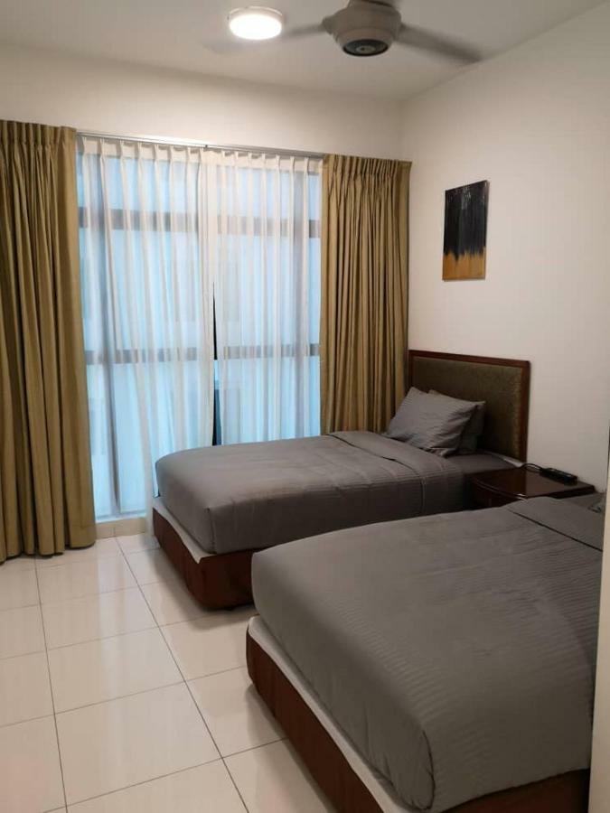 Skyloft Muslim Suite 新山 外观 照片
