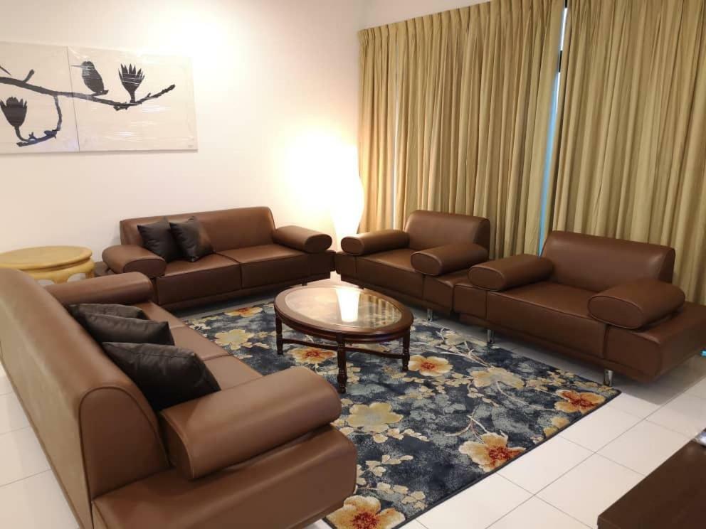 Skyloft Muslim Suite 新山 外观 照片